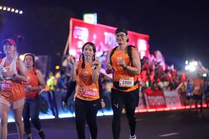 BIB: 525, 24828, 23165
                            <button type="button" onclick="openModal(20642445)" class="btn btn-primary btn-sm float-right btn-popup" data-toggle="modal" data-target=".modal-high-quality">
                        <i class="fas fa-shopping-cart"></i> Add to Cart
                    </button>
                                            <button type="button" onclick="isThisMe(20642445, true)" class="btn btn-success btn-sm float-right btn-popup btn-isme hidden" data-toggle="tooltip" data-placement="bottom" title="นี่คือรูปของคุณใช่ไหม คลิกที่นี่เพื่อเอาเข้าอัลบั้ม">
                        <i class="fas fa-plus"></i> Add to album
                    </button>
                    <button type="button" onclick="isThisMe(20642445, false)" class="btn btn-warning btn-sm float-right btn-popup btn-isnotme hidden">
                        <i class="fas fa-ban"></i> Remove from album
                    </button>